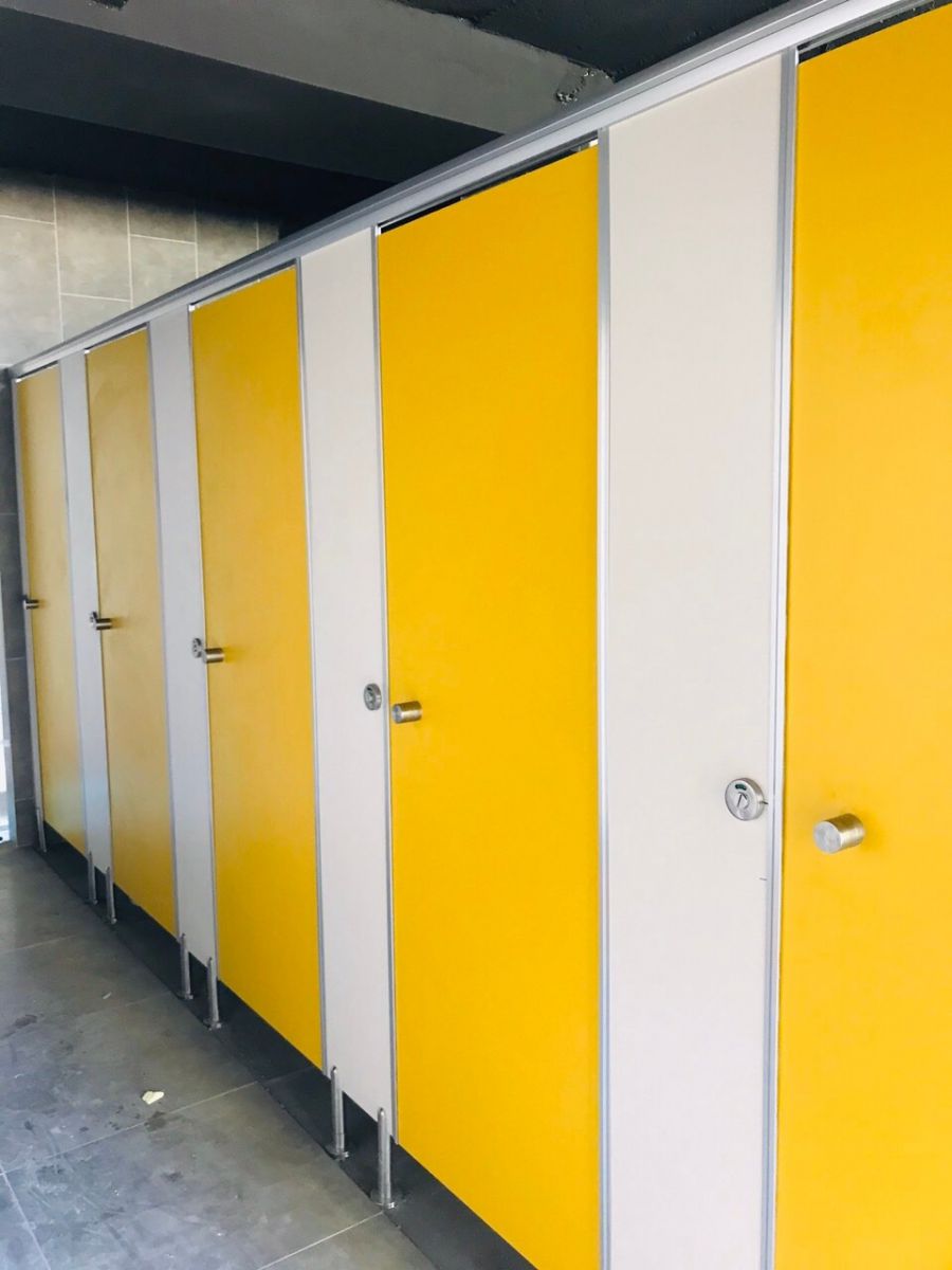 Top 10 Reasons to Choose HPL Partitions for Commercial Spaces
