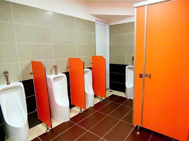 Vì Sao Nên Chọn Mua Vách Ngăn Vệ Sinh Tại MBEE?