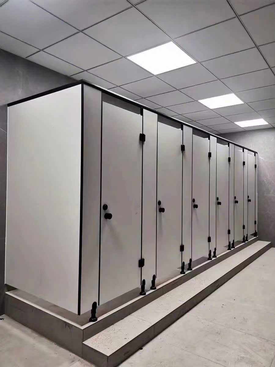 Những Điều Cần Biết Khi Thi Công Vách Ngăn Tấm Compact HPL