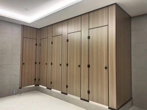Vách ngăn vệ sinh Compact HPL là giải pháp tối ưu cho các công trình hiện đại nhờ độ bền cao, khả năng chịu lực tốt, ít cong vênh và tiết kiệm chi phí dài hạn. Nếu bạn đang tìm kiếm một loại vật liệu chất lượng, Compact HPL chắc chắn là lựa chọn đáng cân nhắc.