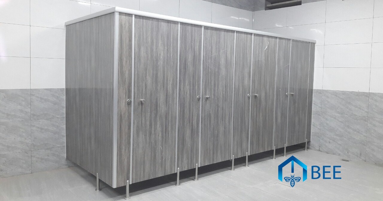 Hướng Dẫn Xử Lý Sự Cố Khi Vách Ngăn Tấm Compact HPL Bị Hỏng