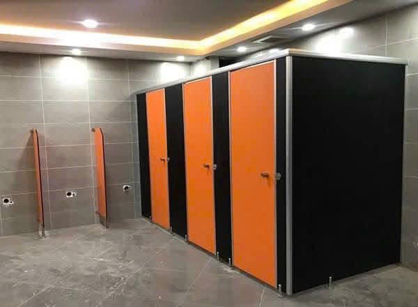 Thi Công Vách Ngăn Vệ Sinh Tấm Compact tại Phường Bình Lợi Trung, TP. Hồ Chí Minh