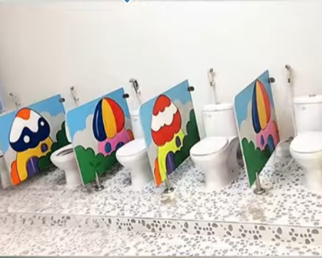 Vách ngăn vệ sinh trường mầm non bằng tấm Compact HPL