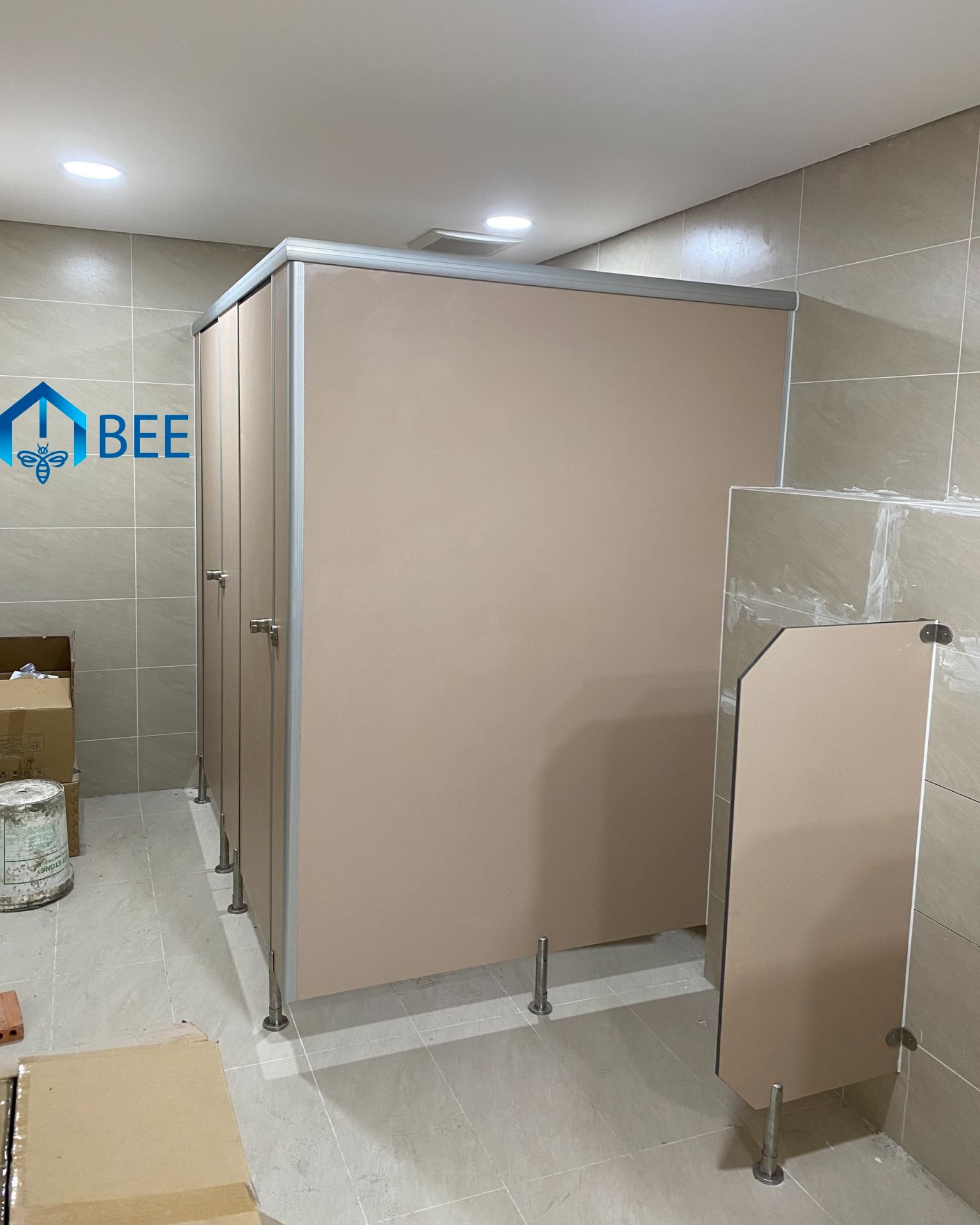 Tấm Compact HPL Mã Màu 1068 – Giải Pháp Vách Ngăn