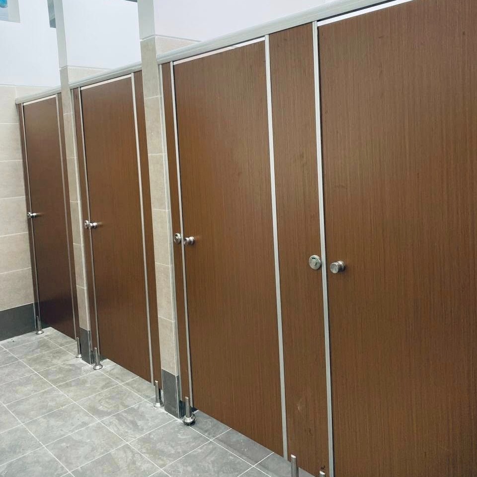 Cách bảo trì và vệ sinh Tấm Compact HPL để kéo dài tuổi thọ