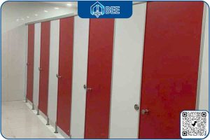 Thi Công Vách Ngăn Toilet Tấm Compact Tại Bình Thuận – MBEE