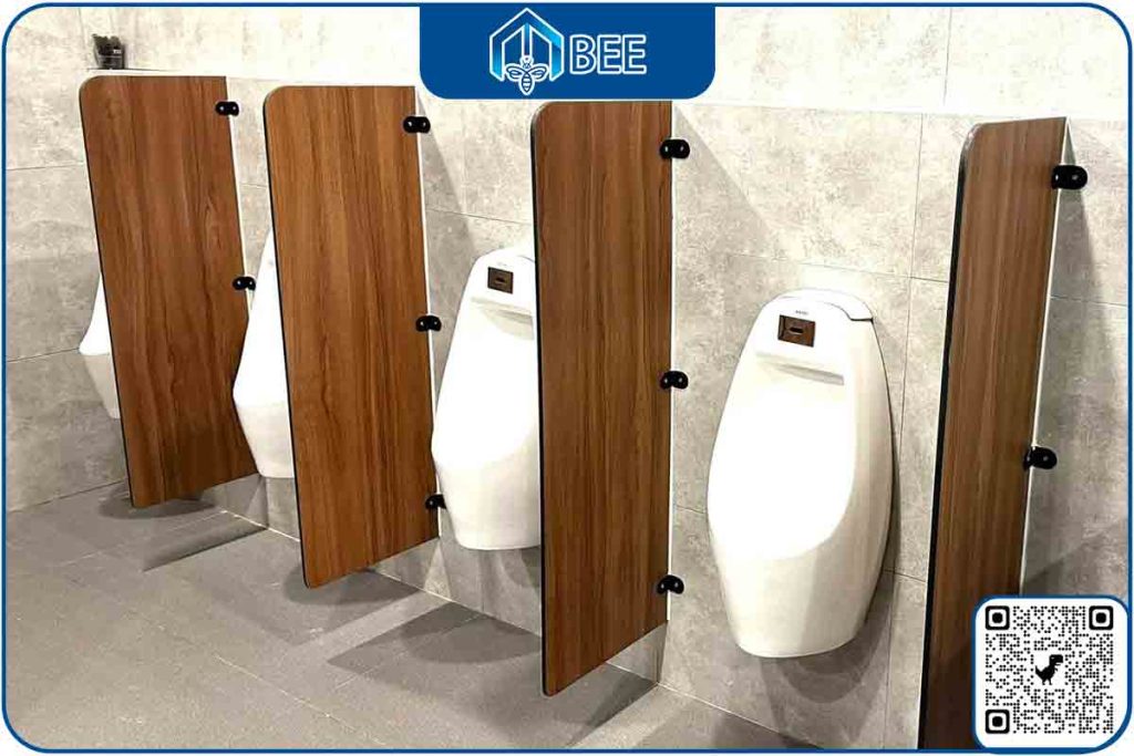 Thi Công Vách Ngăn Vệ Sinh Tấm Compact