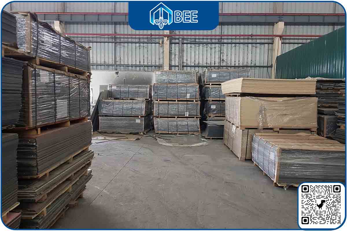 Lắp Đặt Vách Ngăn Vệ Sinh Tấm Compact