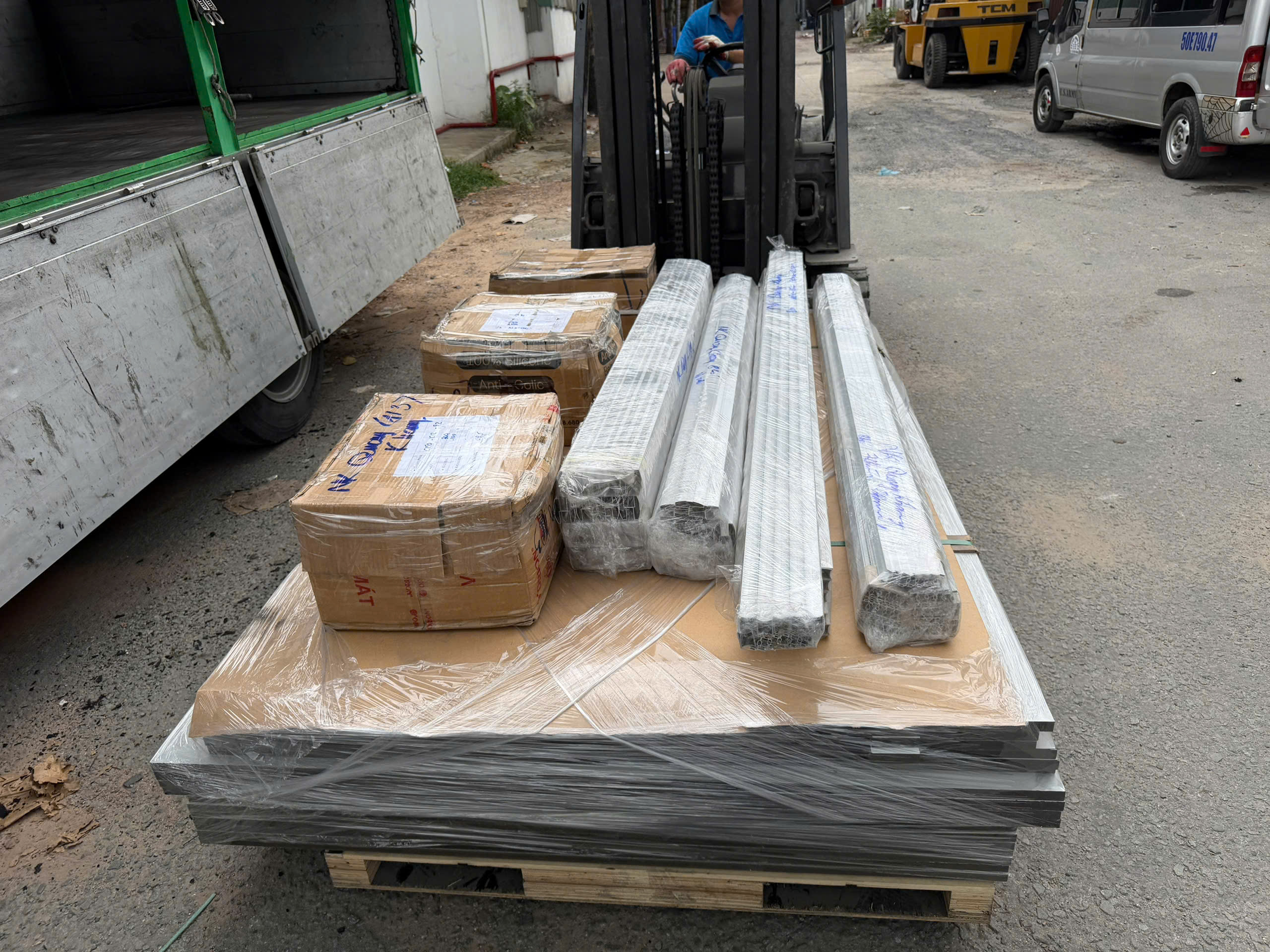 Những Điều Cần Biết Về Tấm Compact HPL – Mbee