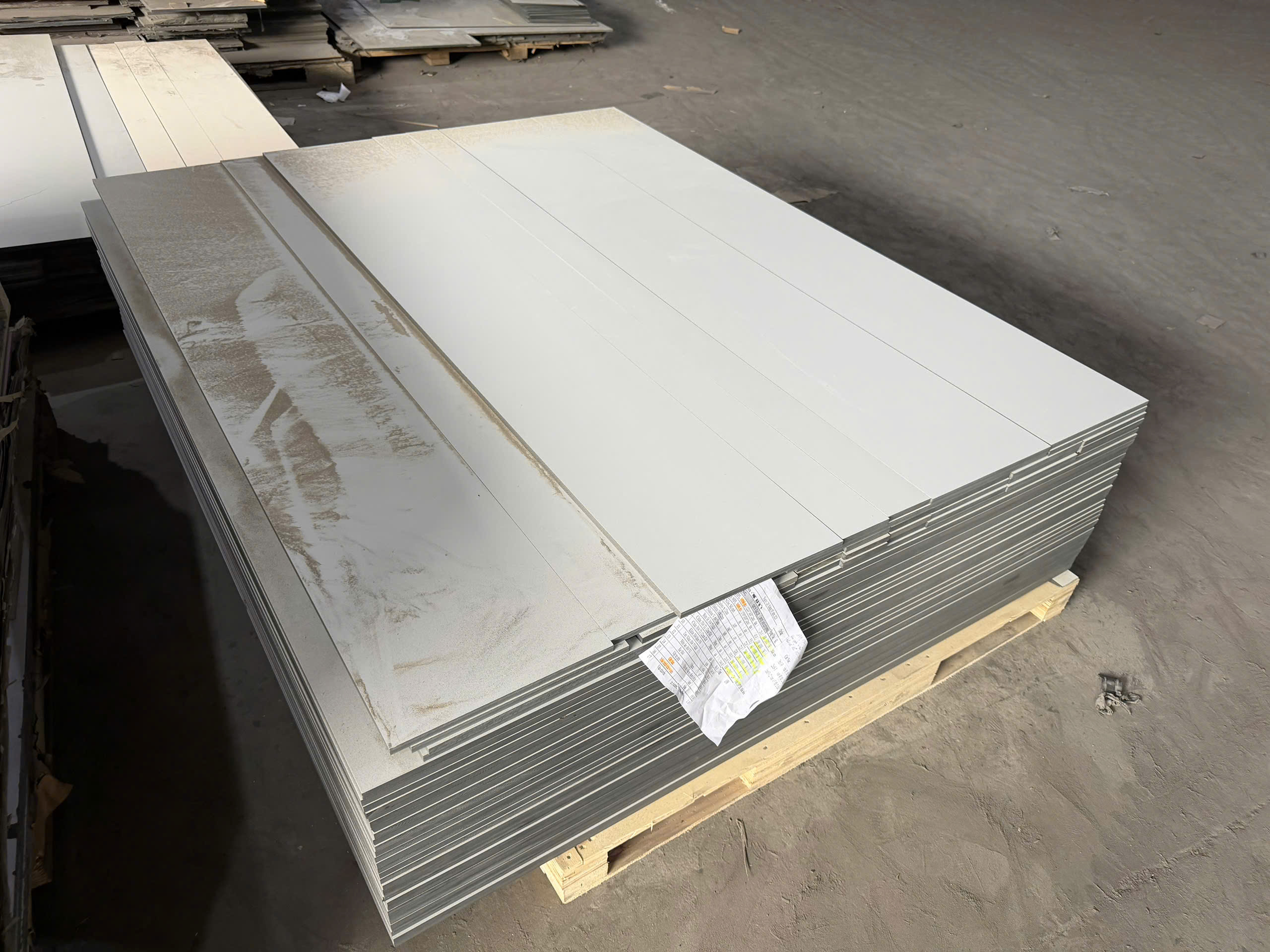 Những Điều Cần Biết Về Tấm Compact HPL – Mbee