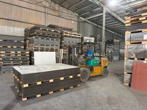 Báo Giá Tấm Compact CDF 9/2026 - Chi Tiết | Vách Ngăn Vệ Sinh Mbee